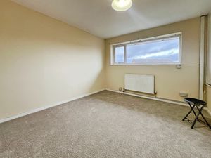 Bedroom- click for photo gallery